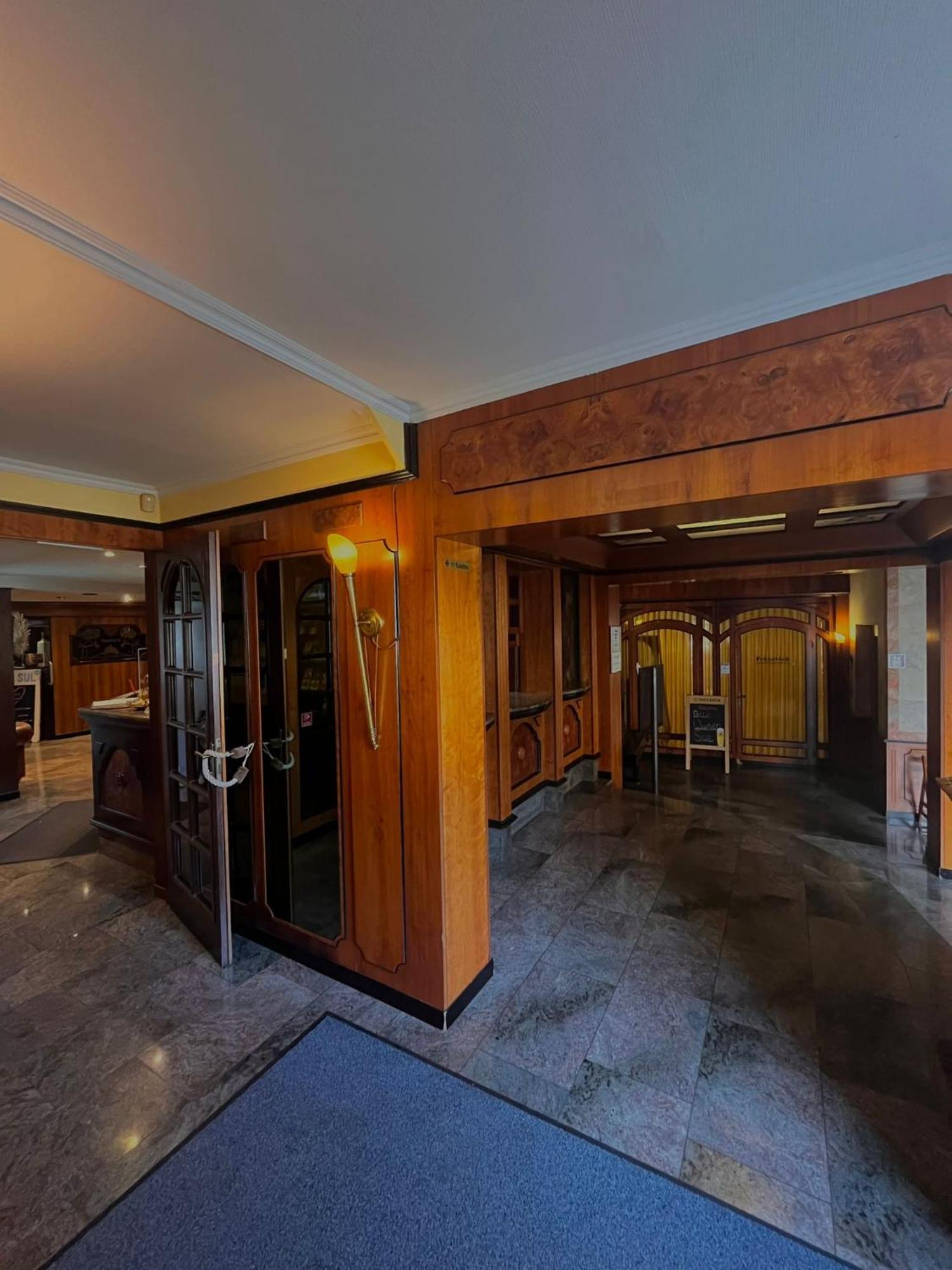 Hotel Rebstock Руст Экстерьер фото
